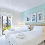 Modern Marbellamar Townhouse Next To Beach Rdr210